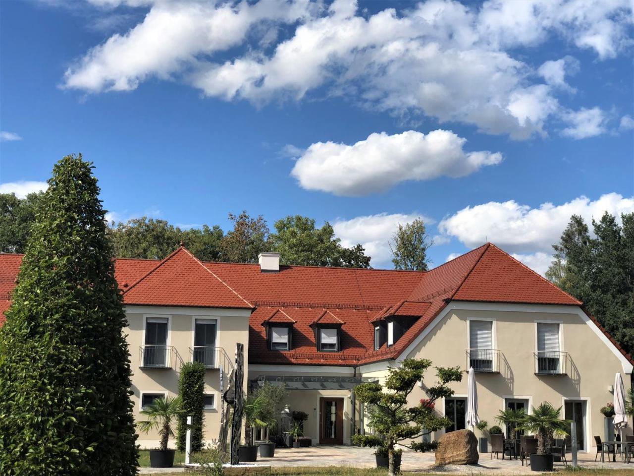 Hotel Glutschaufel Eschenbach in der Oberpfalz Eksteriør bilde